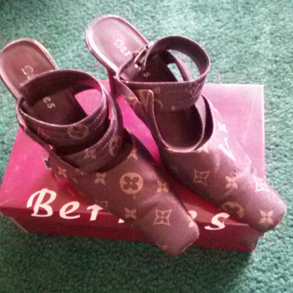 Shoes